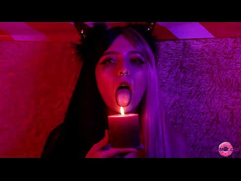 ❤️ Blowjob dìoghrasach bho Sexy Succubus le Coileanadh Beul ❤️ Super porn leinn ❌